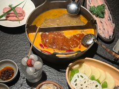 -三出山火锅(南京万象天地店)