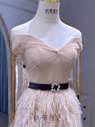 -欣薇婚纱(新源乐汇城店)