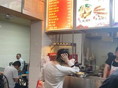 -薛记襄阳香辣牛肉面(平安路店)