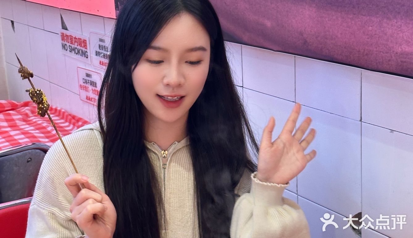 阳朔西街超地道的螺蛳鸭脚煲！！ 