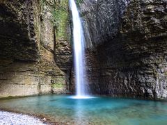 -鹿院坪生态旅游景区