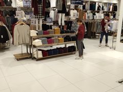 -优衣库(哈尔滨中央大街店)