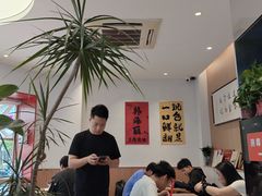-韩海丽特色美食(秀州路店)