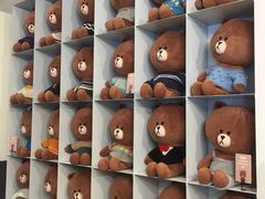 -LINE FRIENDS Garosu-gil Flagship Store
