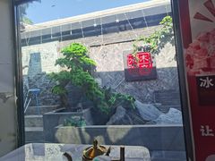 -毛辣果·贵州红酸汤牛肉火锅(西单店)