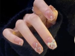 -悦指间美甲美睫