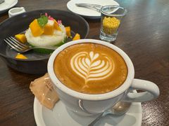 -Chom Cafe and Restaurant