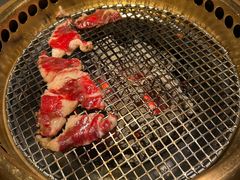 -铭牛烧肉·和牛海鲜自助(高新月牙湖店)