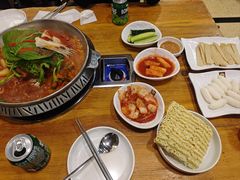 -喇喇排骨火锅·传统韩式脊骨汤(望京西园总店)