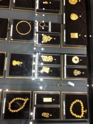 -周大福 CHOW TAI FOOK(新世界百货崇文店)