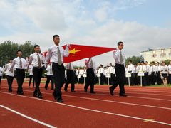 -上海市民办金苹果学校