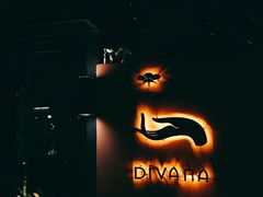 -迪瓦娜按摩和水疗中心