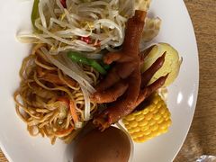 -西安大雁塔科技大学地铁站亚朵酒店