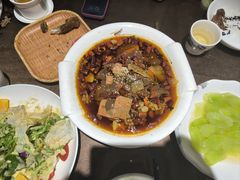-东口码头·烧鸽子·鱼头泡饼·地方菜(金鹰悦城店)