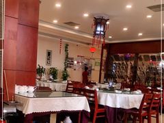 大堂-源东食府(鹿海园小区店)