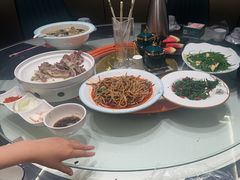 -民族手抓羊肉馆·滩羊手抓·烤全羊