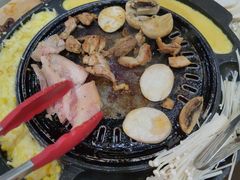 -胡悦里韩式烤肉(芝罘万达广场店)