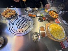 -哈哈碳都·牛肋条无限自助烤肉(台江万达店)