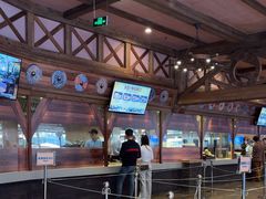 -横琴湾畔餐厅(长隆海洋王国白鲸剧场店)