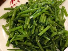 -东北人家铁锅炖(鞍山路店)