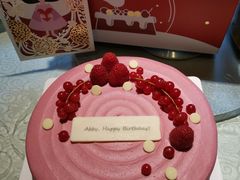 树莓红丝绒切角-派悦坊·甜品·蛋糕(日坛店)