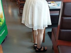 -罗二娘·鲜切牛自助火锅(罗湖东门步行街店)