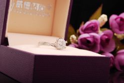 DSC_8482-威德钻石-克拉钻大本营(南京东路店)