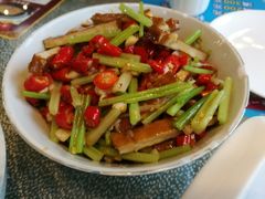 -独一佳老胡湘菜馆(矿山路店)