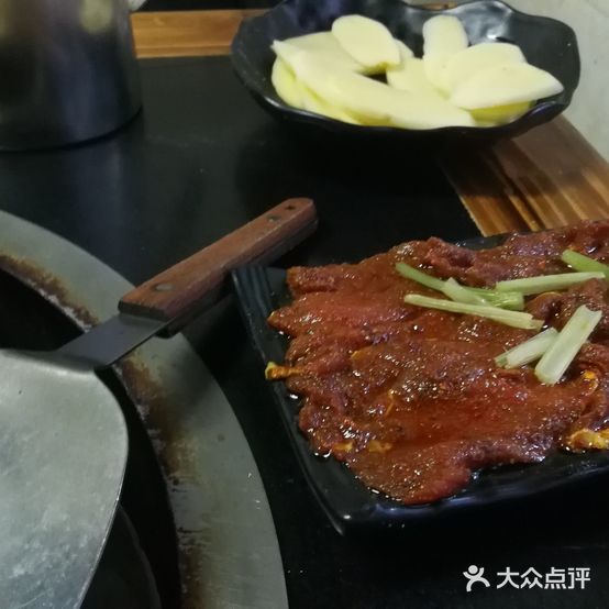 e家客汉源石板烤肉(为民新居南区店)