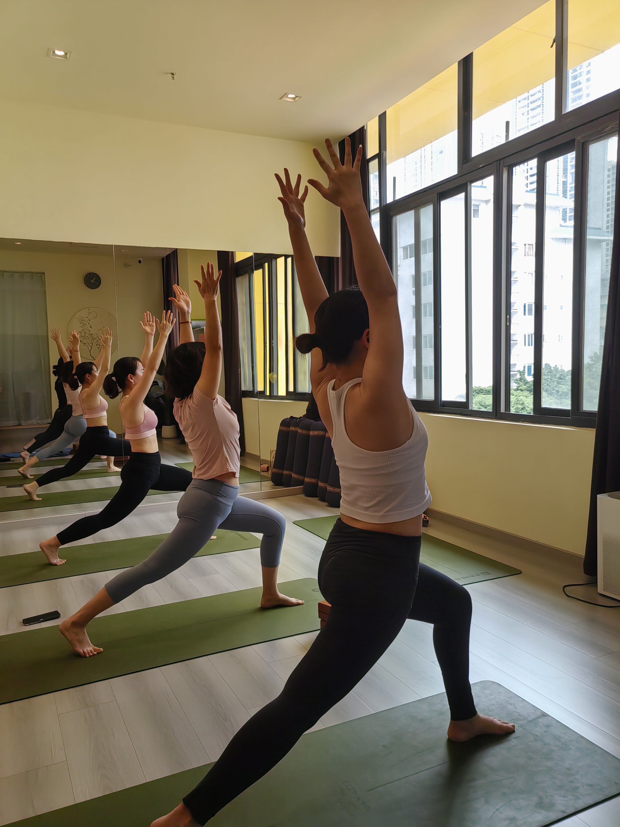 瑜伽高位起跑式