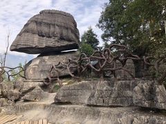 -梭布垭石林景区