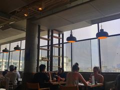 -ROAST coffee & eatery