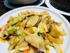 肉片炒春笋-民间瓦缸煨汤館(嵩山路店)