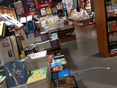 -西西弗书店&矢量咖啡(凯德晶萃广场店)