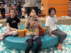 -极限PLAY运动娱乐新世界·团建派对潮玩休闲馆·室内蹦极高空游乐园