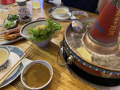 -毛辣果·贵州红酸汤牛肉火锅(西单店)