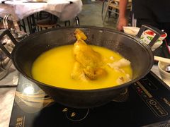 -鲜入围煮花胶鸡海鲜火锅