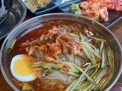 -韩风烤牛肉冷面店