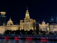 -黄浦江游览十六铺3号码头网红自助餐