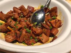 马仕金牌肥肠煲-马仕玖煲·融合菜·酥不腻烤鸭(人大店)