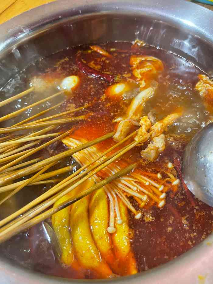 丹妹麻辣烫-"人气很火爆 每次路过都看到很多人等位. .