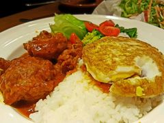 俄式红烩鸡腿肉饭佐蔬菜煎蛋-OKOOKO澳客餐吧(乐天百货店)