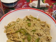 -闯关东东北农家菜(崂山石老人店)