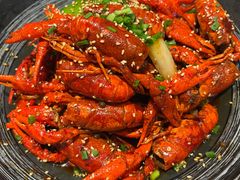 -肥肥虾庄·金牌油焖大虾(汉街SKP店)