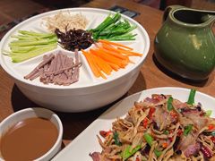 -云海肴·汽锅鸡·云南代表菜(天山百盛优客店)