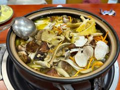 -菌之家·专业纯野生菌火锅·特色炒菌