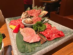 -炼火烤肉店