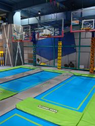 -反弹蹦床公园·亲子乐园·团建·派对(尚品奥莱店)