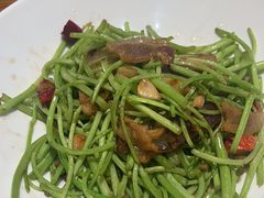 -黄泥岗·地道湖北菜(奥特莱斯店)