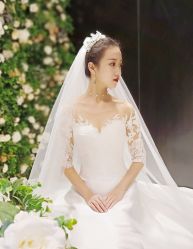 -艾米丽婚纱礼服